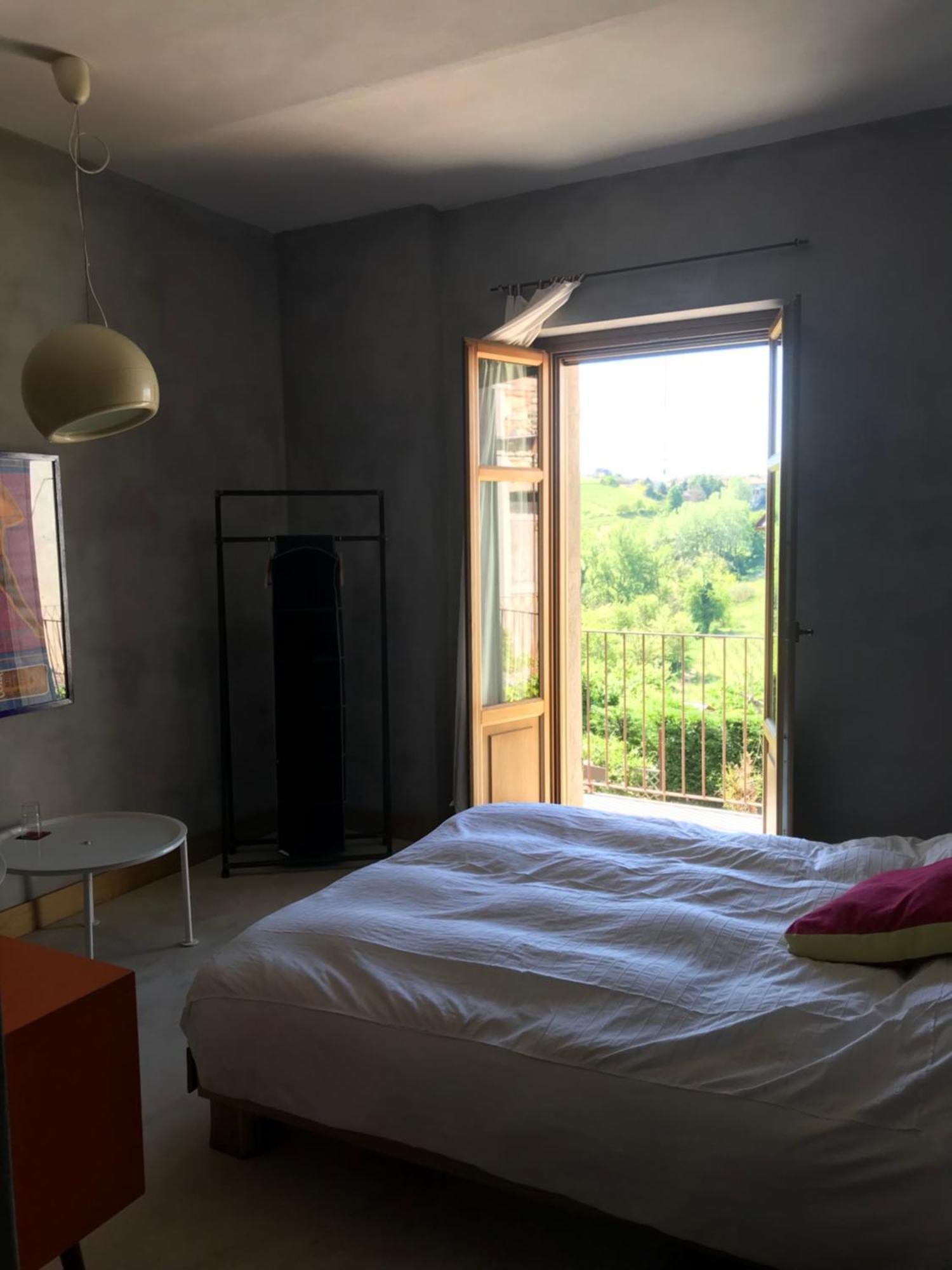 B&B Acaso Serralunga d'Alba Buitenkant foto