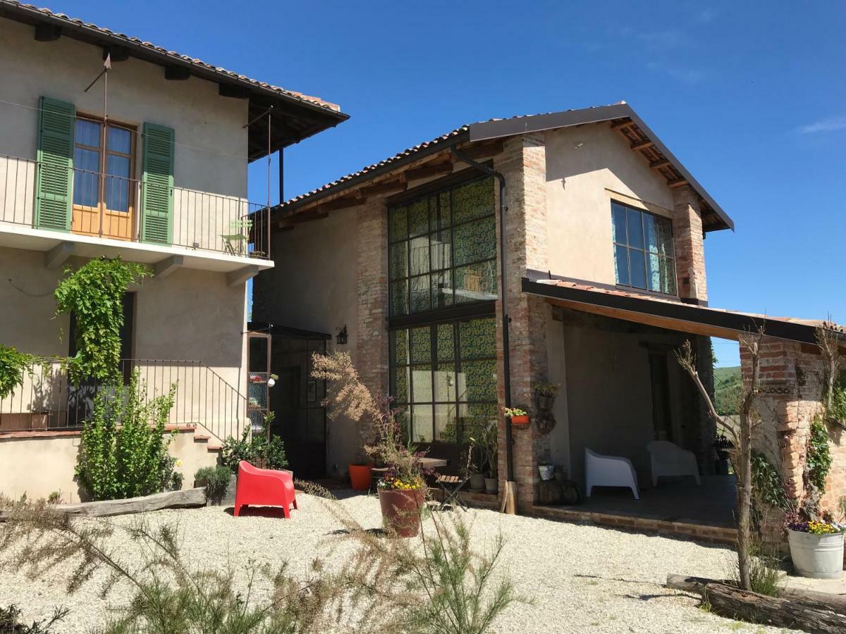 B&B Acaso Serralunga d'Alba Buitenkant foto